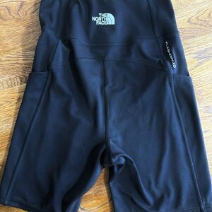 The North Face FlashDry XD Black Biker Shorts Women’s XS